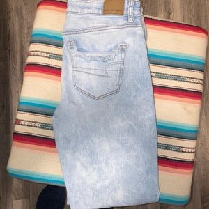 American Eagle Mom Jeans